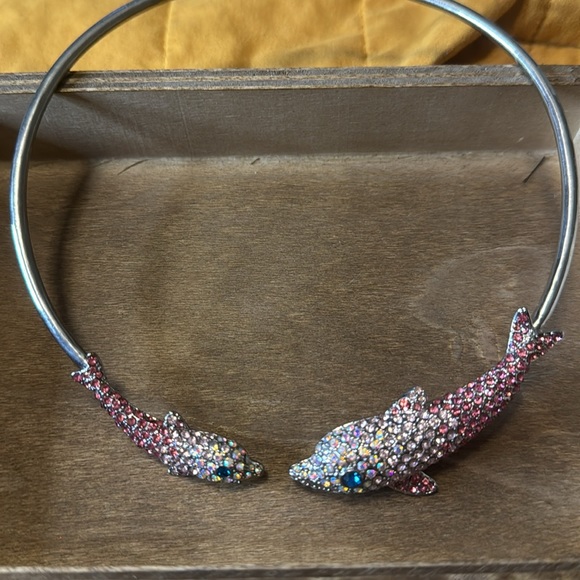 Betsey Johnson dolphin choker necklace - Picture 4 of 4